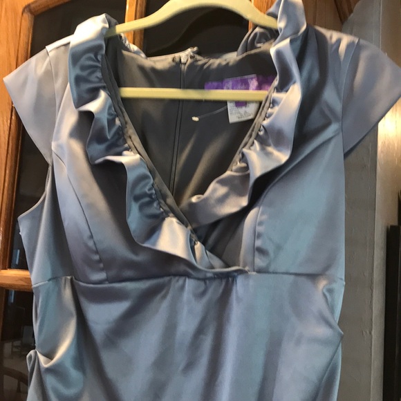 Dress - Picture 3 of 4